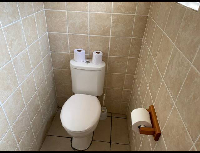 3 BEDROOM APARTMENT FOR SALE IN BISLEY
